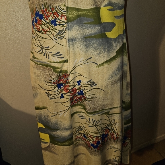 Handmade Womans Knee Length Sleeveless Dress - Picture 8 of 11